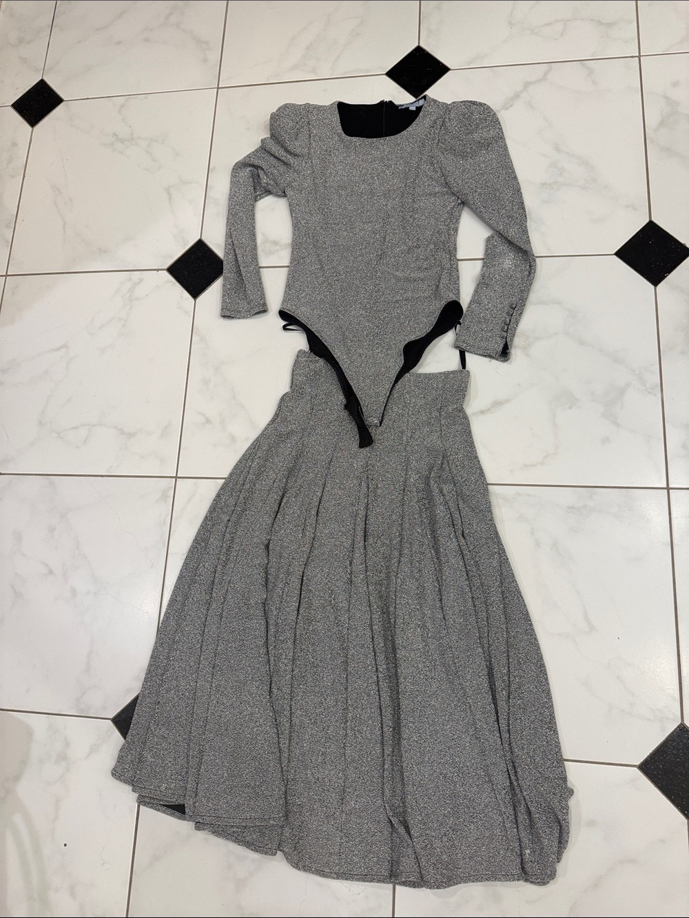 ANTONIO MELANI Silver-Gray Long-Sleeve Pleated Two-Piece Dress Set